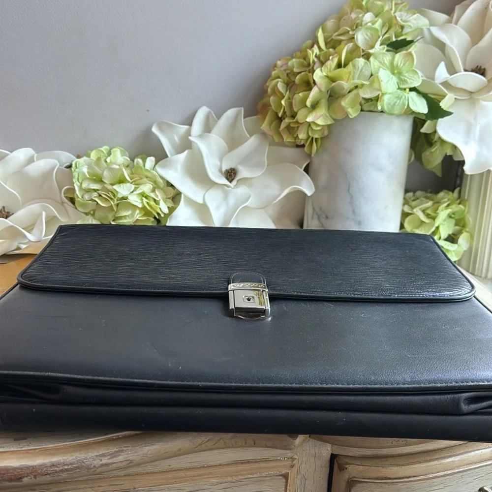 Bosca Leather Double Gusset Flapover Briefcase in Epi and Smooth Black Leather
